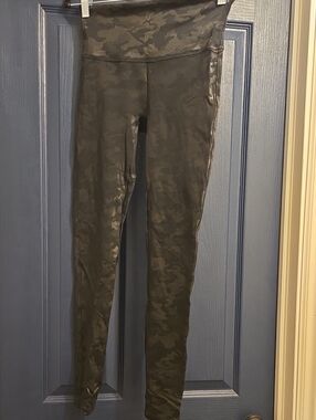 SPANX Black MED CAMO Leggings